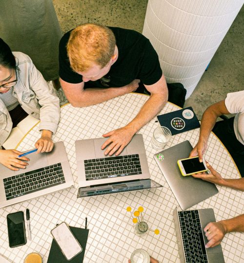 pexels-canvastudio-3194521